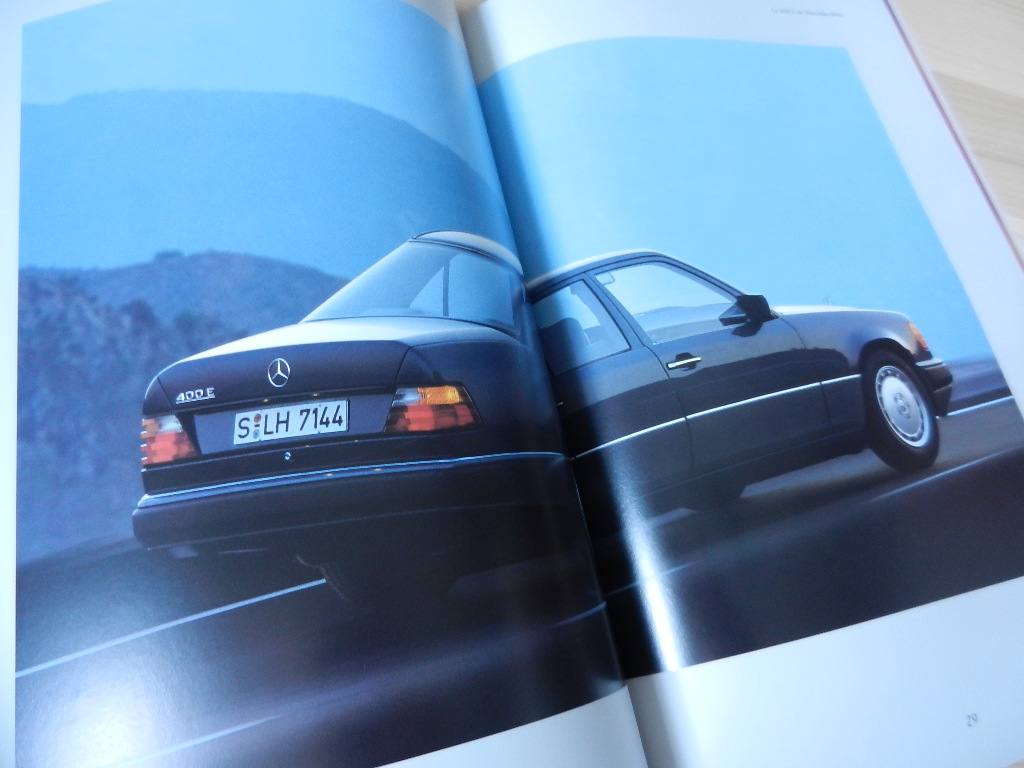 Catalogue les berlines 200 - 400 de Mercedes Benz W124 1992 – Image 2