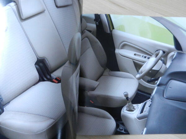 Catalogue Citroën C3 Picasso 2011 – Image 2