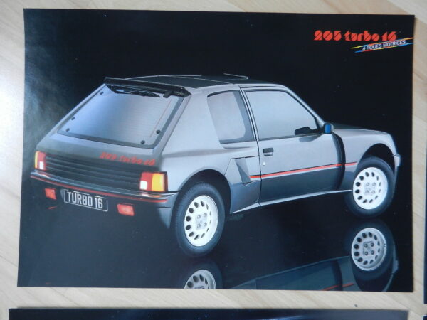 Catalogue / Dossier de Presse Peugeot 205 Turbo 16 1984 – Image 9