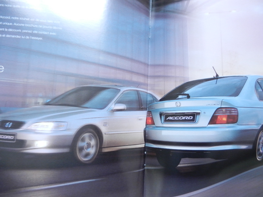 Catalogue Honda Accord 2001 – Image 2