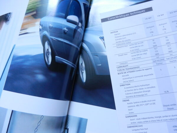 Catalogue Opel Vectra GTS 2002 – Image 2