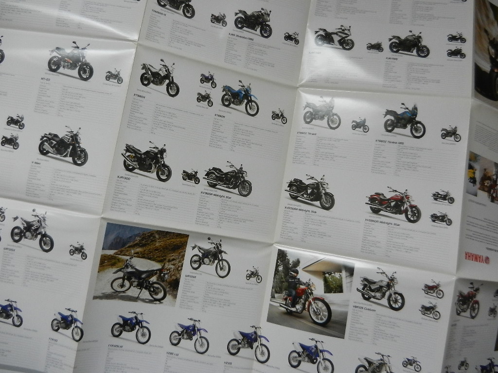 Catalogue Yamaha 2013 Poster Gamme Motos – Image 2