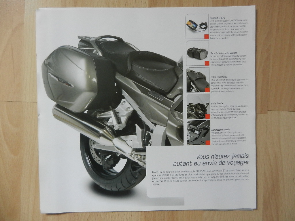 Catalogue Yamaha 2013 FJR1300 Full GT série accessoirisée – Image 2