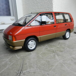 Ottomobile OT 1178 Renault Espace 2000 TSE 1/18