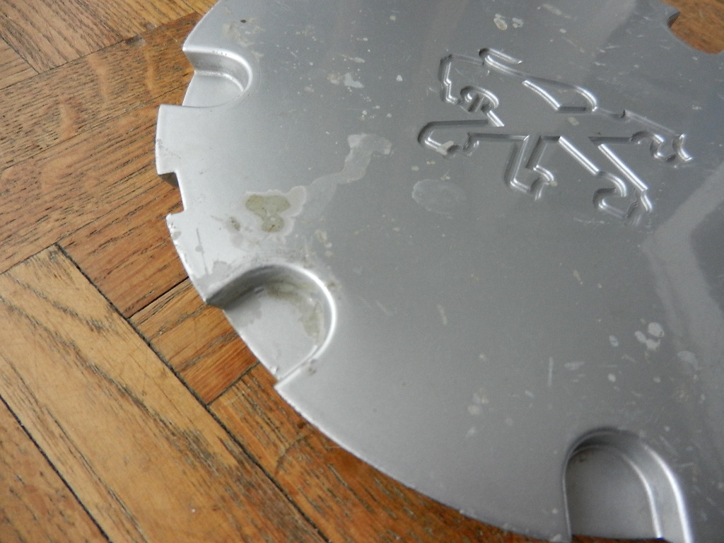 Peugeot 205 Gentry / 405 SRI enjoliveur / centre de roue alu – Image 3