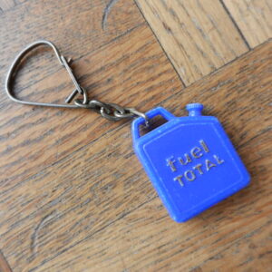 Porte clé bidon Fuel TOTAL années 60 / 70
