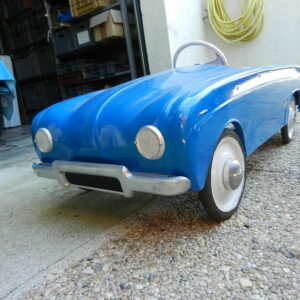 Voiture a pédales Renault Dauphine Devillaine frères